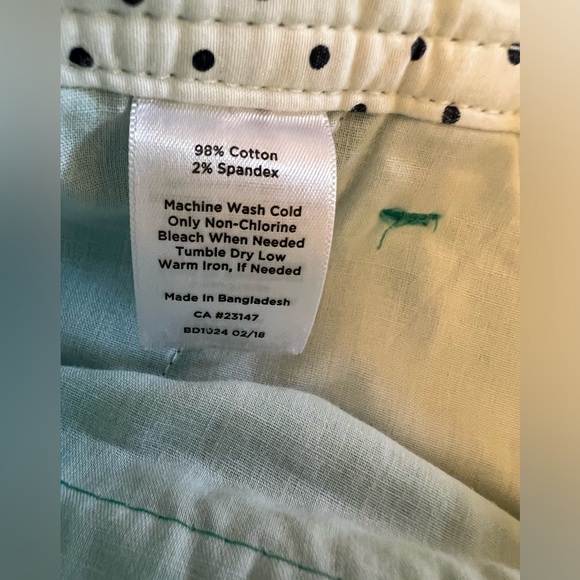 TALBOT’S TURQUOISE GIRLFRIEND CHINO SHORTS. SIZE 6P - Picture 4 of 4